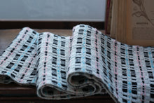 画像をギャラリービューアに読み込む, 佐藤かれん モンカベルテ織りマフラー 6