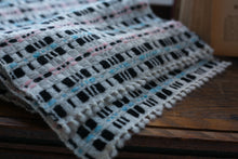 画像をギャラリービューアに読み込む, 佐藤かれん モンカベルテ織りマフラー 6