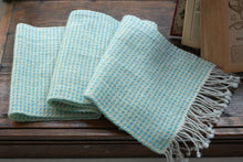 画像をギャラリービューアに読み込む, 佐藤かれん あや織りのマフラー 3