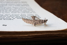 画像をギャラリービューアに読み込む, 滑空鳥のイヤークリップ(シルバー)