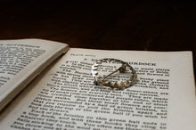 画像をギャラリービューアに読み込む, 月の軌道のブローチ ー月の道しるべ ー