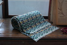 画像をギャラリービューアに読み込む, 佐藤かれん　モンカベルテ織りマフラー　１
