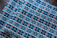 画像をギャラリービューアに読み込む, 佐藤かれん　モンカベルテ織りマフラー　８
