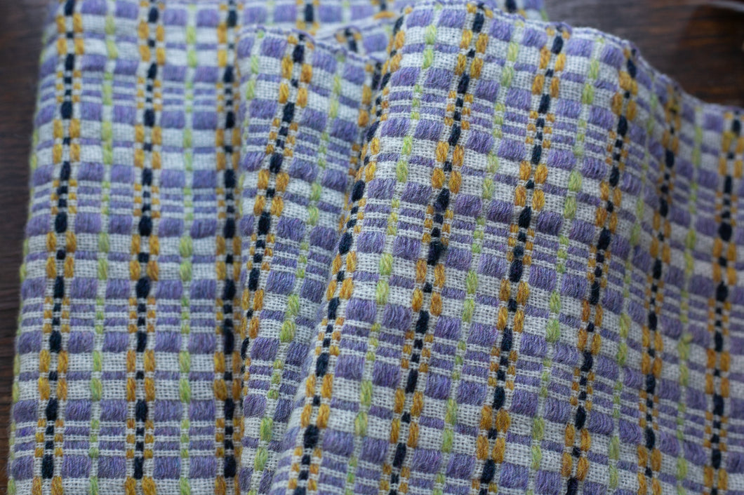 佐藤かれん　モンカベルテ織りマフラー　１０