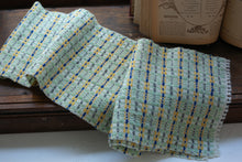 画像をギャラリービューアに読み込む, 佐藤かれん　モンカベルテ織りマフラー　１１
