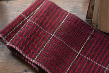 画像をギャラリービューアに読み込む, 佐藤かれん　千鳥格子のラムウールマフラー　３
