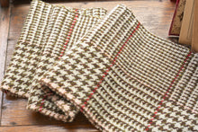 画像をギャラリービューアに読み込む, 佐藤かれん　千鳥格子のラムウールマフラー　６
