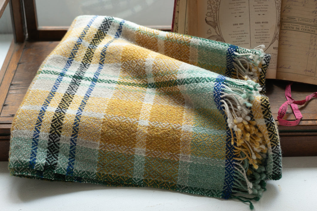 佐藤かれん　ラムウールのひざ掛け（ミントグリーン）