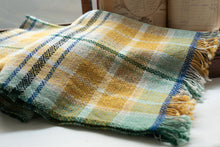 画像をギャラリービューアに読み込む, 佐藤かれん　ラムウールのひざ掛け（ミントグリーン）
