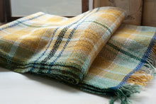 画像をギャラリービューアに読み込む, 佐藤かれん　ラムウールのひざ掛け（ミントグリーン）

